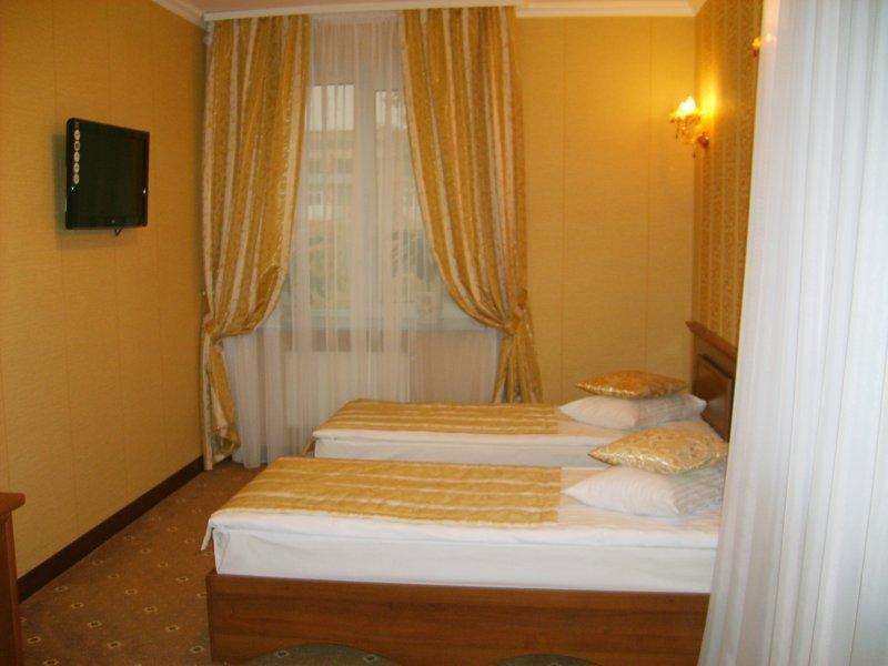 Hotel Complex Gayki Zhytomyr Exterior photo